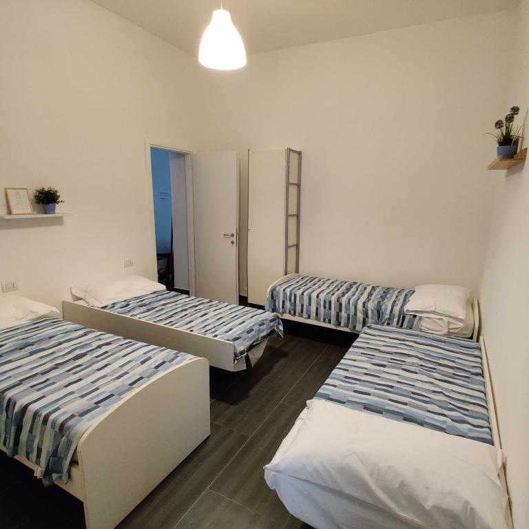 Vista sul carruggio, centro storico di Chiavari - Appartement 2 Chambres - 26
