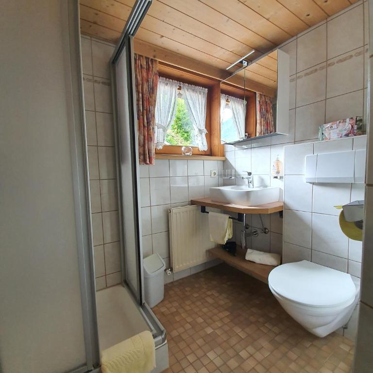 Haus Alpengruß - Doppelzimmer mit Balkon - 3