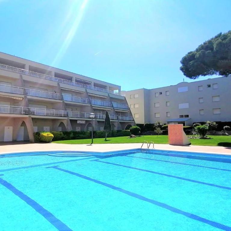 Apartamento Laia con piscina y a pasos de la playa by Vacay L'Escala - Apartamento de 1 dormitorio - 2