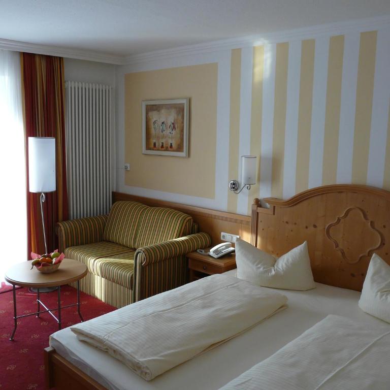 Hotel Roter Hahn - Bed & Breakfast - Großes Doppelzimmer - 4
