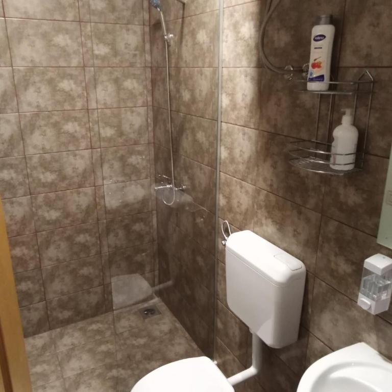 Vinarija "Đelmo" apartments - Deluks Dvokrevetna Soba sa Bračnim Krevetom/Zasebnim Krevetima i Balkonom - 23