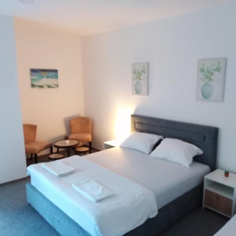 Vinarija "Đelmo" apartments - Deluks Dvokrevetna Soba sa Bračnim Krevetom/Zasebnim Krevetima i Balkonom - 24