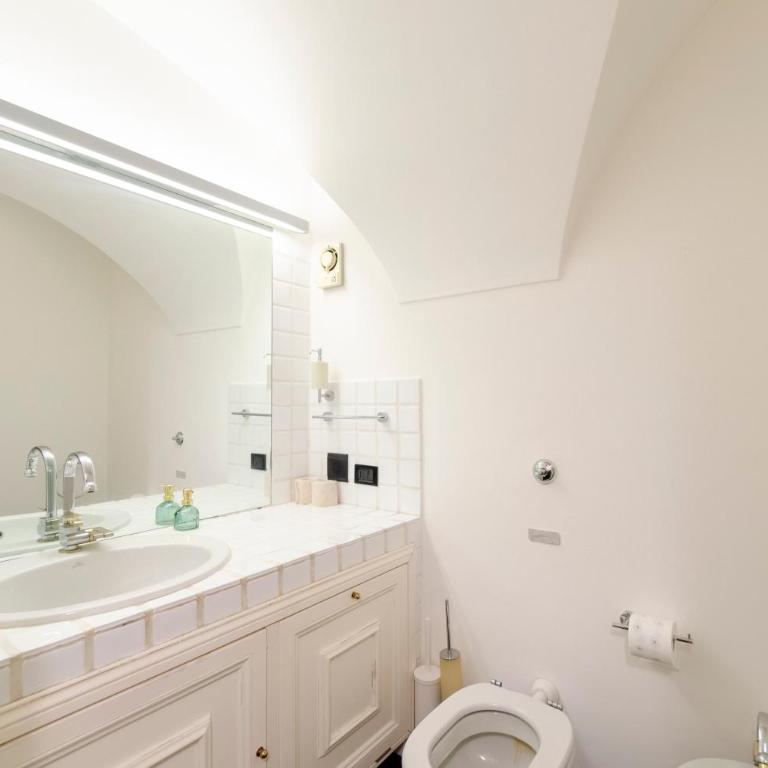 JOIVY Perfect Central Flat with Parking - Appartamento con 1 Camera da Letto - 13