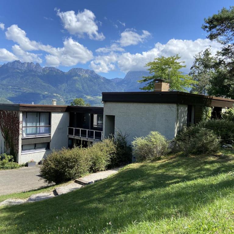 Le Grand Praz - Eight-Bedroom House - 4