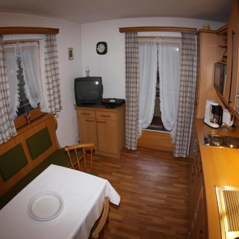 Gästehaus Gmundtal - Apartment mit Balkon - 1