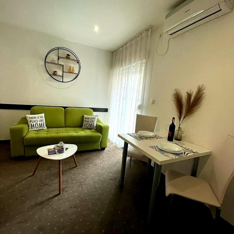 Apartments & Rooms Villa Zaad FREE PRIVATE PARKING - Studio with Sofa Bed - 2