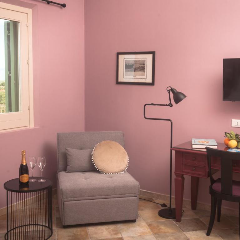 Agriturismo Baglio Donnafranca Wine Resort - Deluxe Double or Twin Room with Sea View - 8