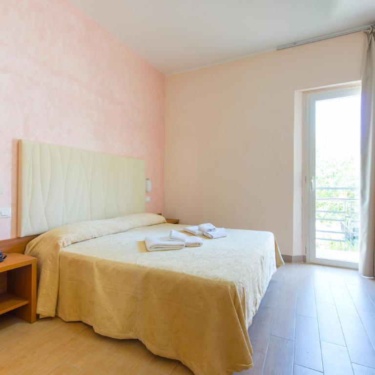 Hotel Adria Nuova - Camera Matrimoniale Standard - 2