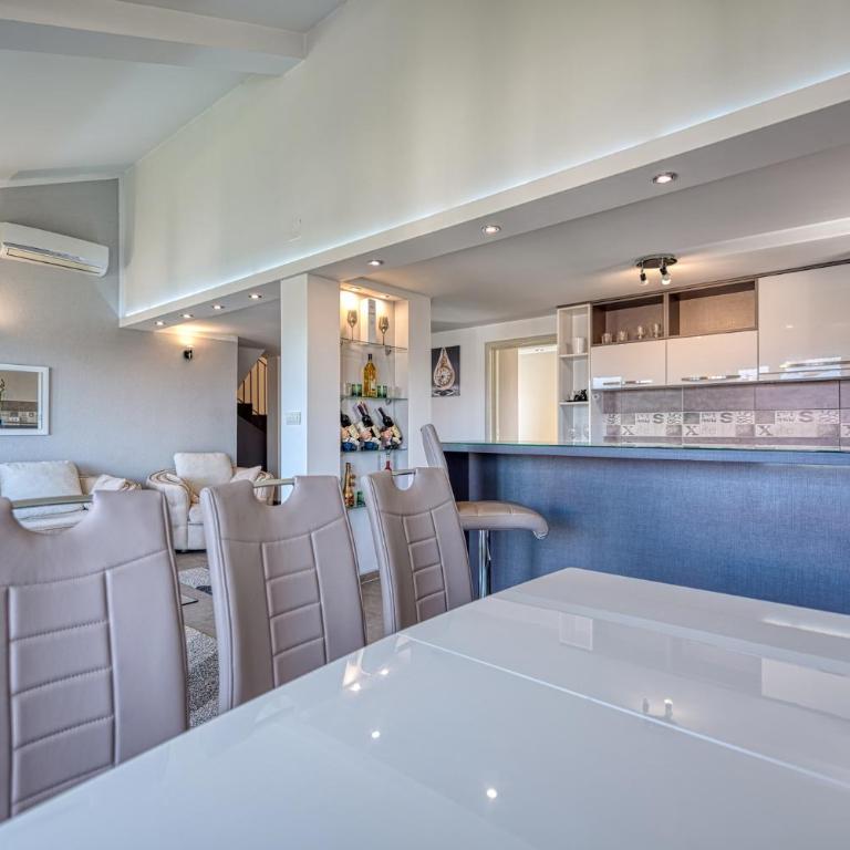 Porto View Three-Bedroom Duplex - Three-Bedroom Apartment - Penthouse - 6