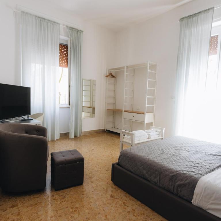THE NEST - B&B - Suites - Camera Matrimoniale Deluxe con Balcone - 5