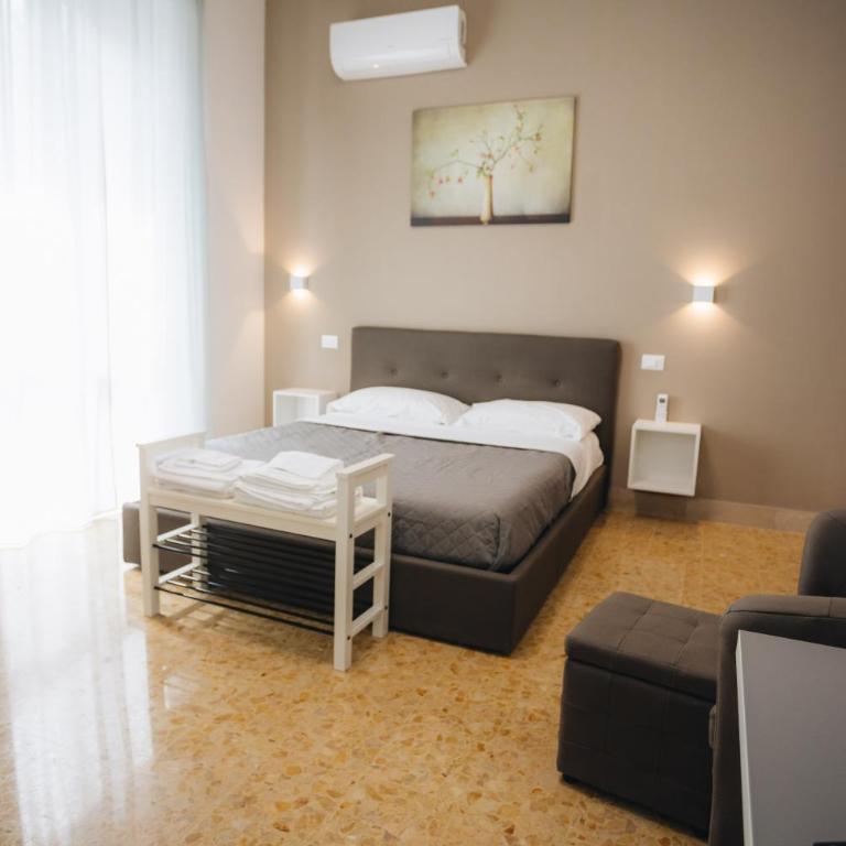 THE NEST - B&B - Suites - Camera Matrimoniale Deluxe con Balcone - 14