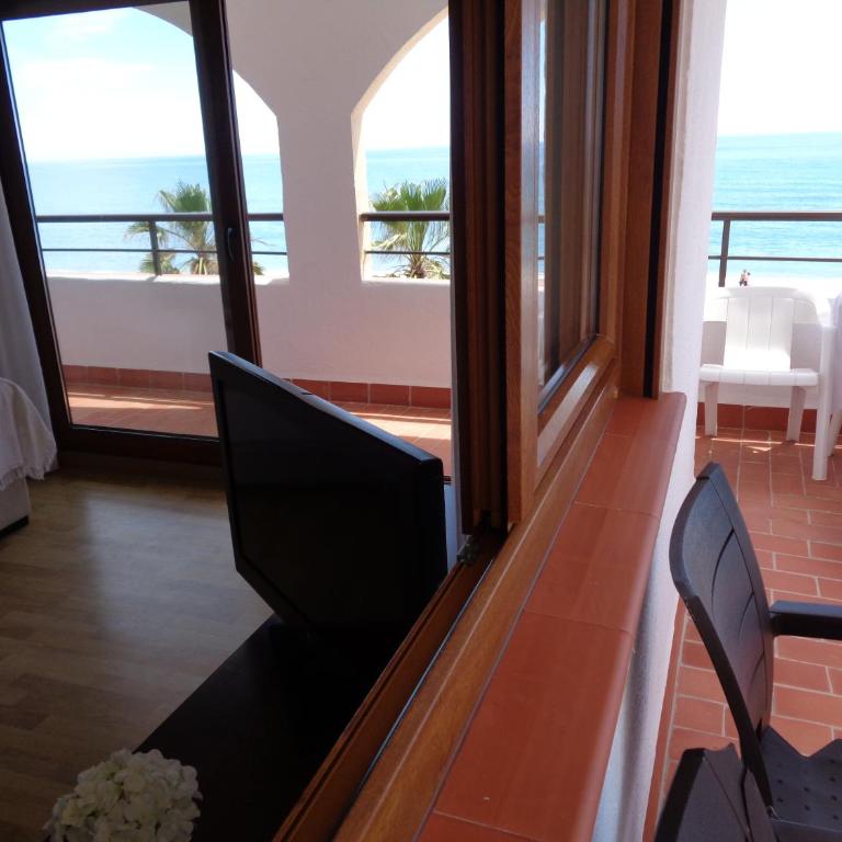 Primera Línea de Playa, Ada Benedicto XIII, Aire acondicionado, WiFi, Parking - Apartamento con vistas al mar - 3ª planta - 10