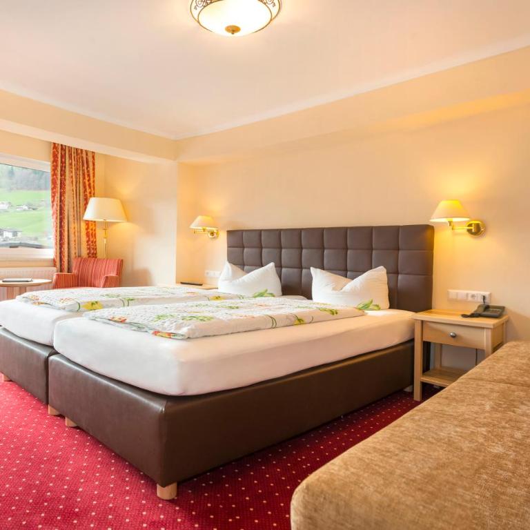 Hotel Schneeberger - Standard Dreibettzimmer - 5