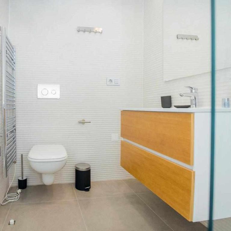 Light and Modern Sea View Apartment - Deluxe Apartment with Sea View - 16