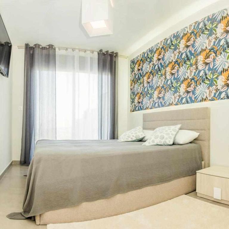 Light and Modern Sea View Apartment - Deluxe Apartment with Sea View - 27