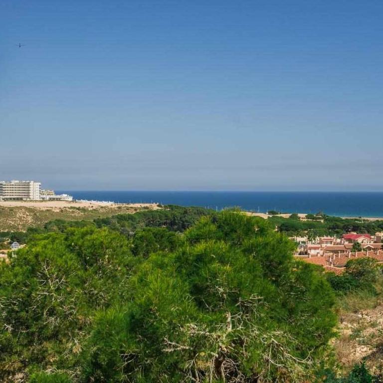 Light and Modern Sea View Apartment - Deluxe Apartment with Sea View - 29