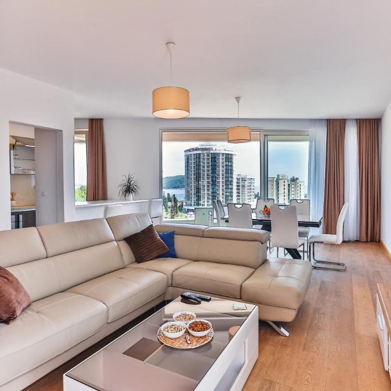Lux Panorama - One-Bedroom Apartment - 7