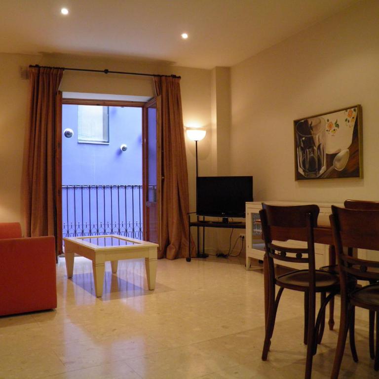Apartaments St. Jordi Comtal - Apartamento de 3 dormitorios (5 adultos) - 18