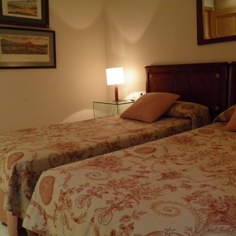 Apartaments St. Jordi Comtal - Apartamento de 2 dormitorios (4 adultos) - 23