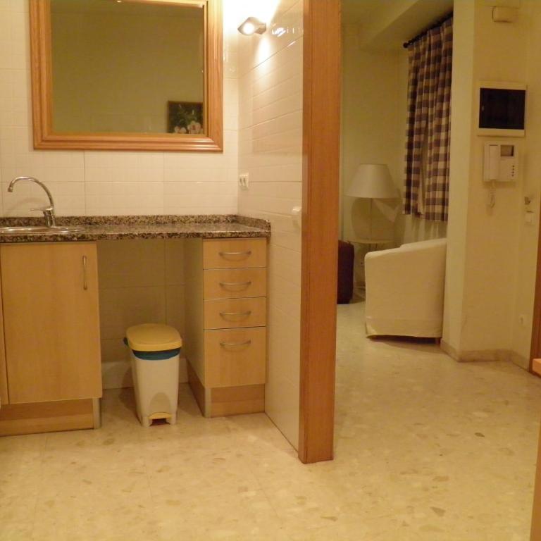 Apartaments St. Jordi Comtal - Apartamento de 3 dormitorios (5 adultos) - 20