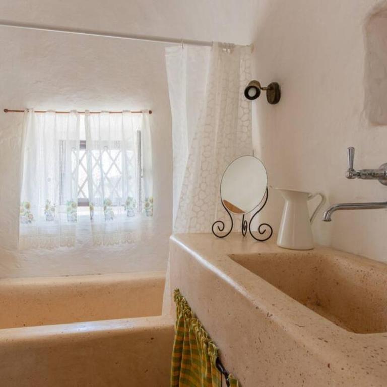 Trulli Antonio, Authentic apulian Trullo with private pool - Villa con Piscina Privata - 44