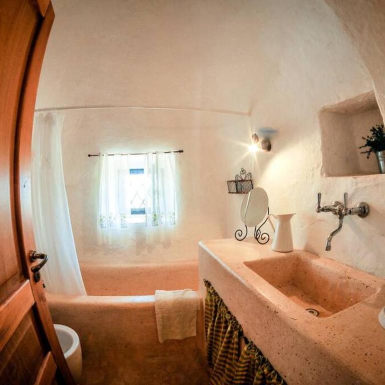 Trulli Antonio, Authentic apulian Trullo with private pool - Villa con Piscina Privata - 42