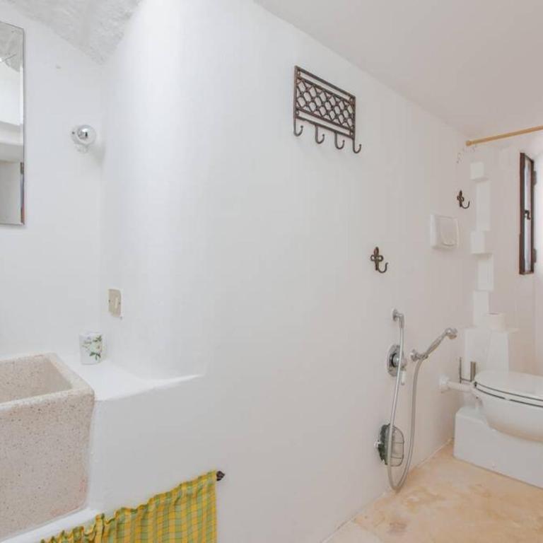 Trulli Antonio, Authentic apulian Trullo with private pool - Villa con Piscina Privata - 36