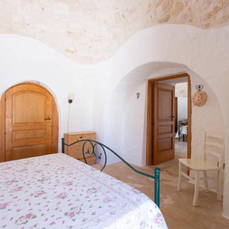 Trulli Antonio, Authentic apulian Trullo with private pool - Villa con Piscina Privata - 38