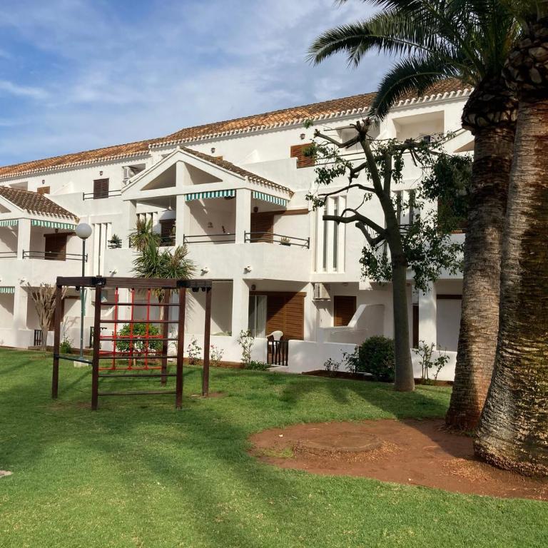 Chalet adosado en urbanización con precioso jardín - Casa de 3 dormitorios - 4
