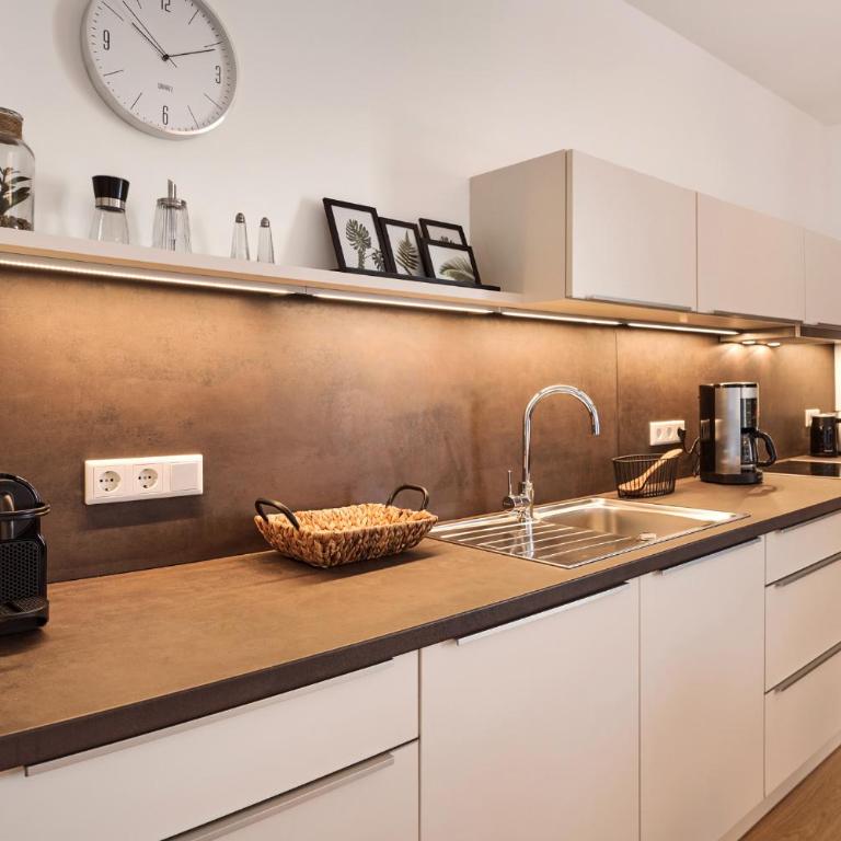 die Tauplitz Lodges - Wasserfall Lodge C1 by AA Holiday Homes - Apartment with Mountain View - 9