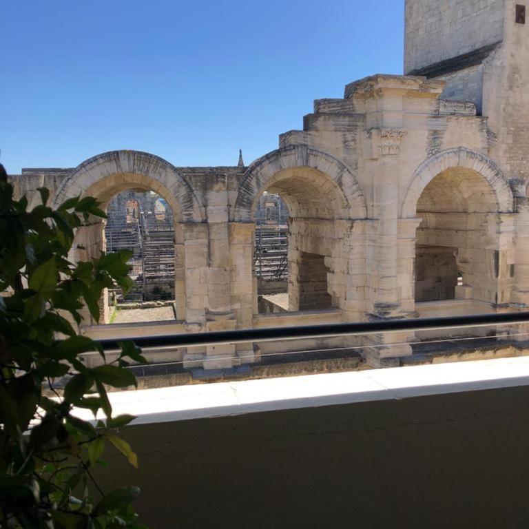 Studio climatisé avec balcon face aux arènes d'Arles - Estudio con balcón - 1