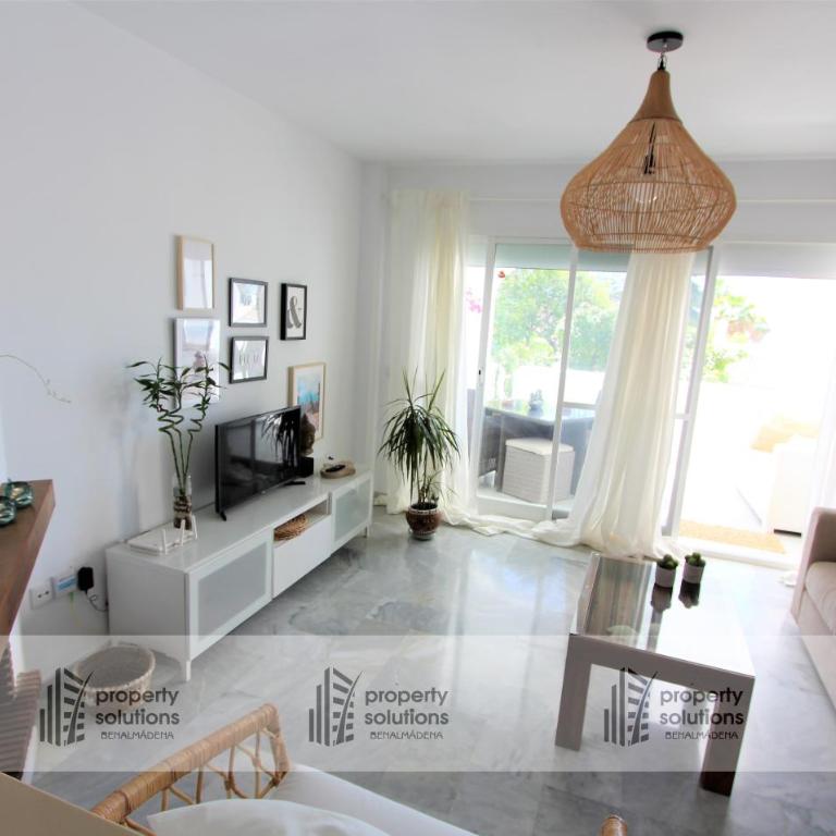 Benalgolf Vista al mar - PISCINA Y PLAYA - CERCANO A CAMPO DE GOLF - Two-Bedroom Apartment - 24