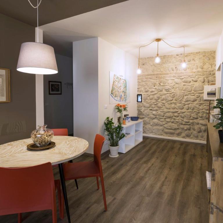 Trilocale Torre dell'Orologio - Appartamento con 2 Camere da Letto - 1