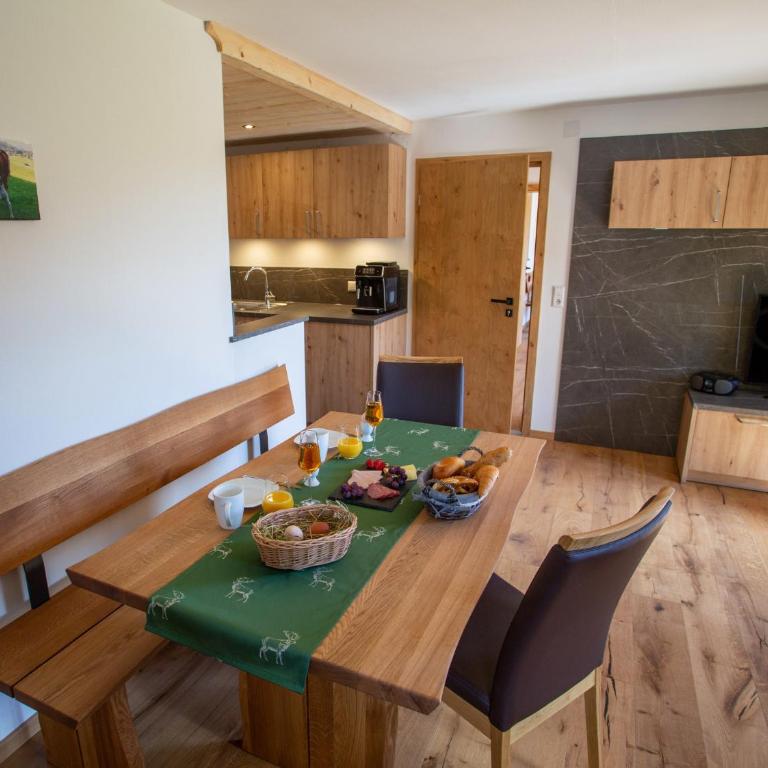 Ramslerhof - Chiemgau Karte - Apartment mit Balkon - 2