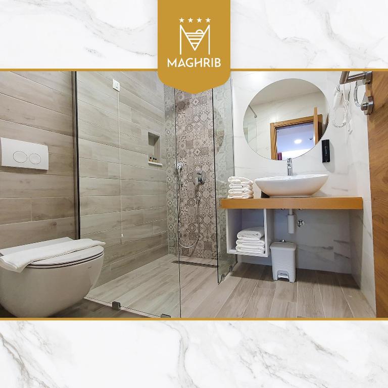 Maghrib Hotel - Dvokrevetna Soba sa Bračnim Krevetom sa Balkonom i Pogledom na More - 13
