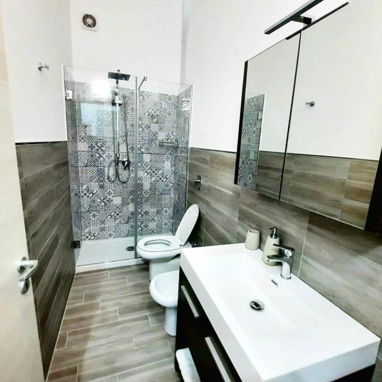 SoleMare Alloggio Turistico - Camera Familiare con Bagno Privato - 3