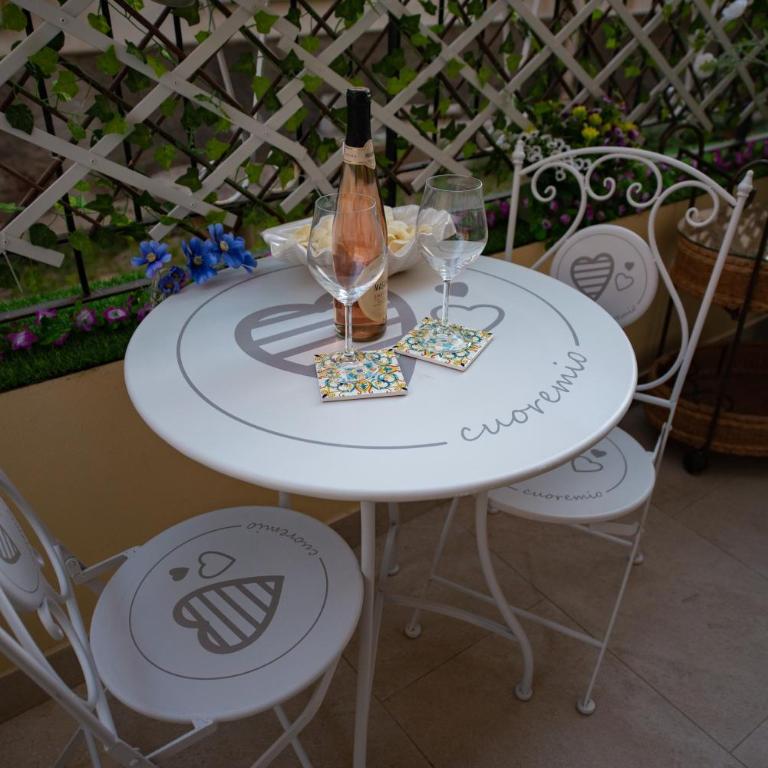 Le Radici Accomodation - King Room with Balcony - 33
