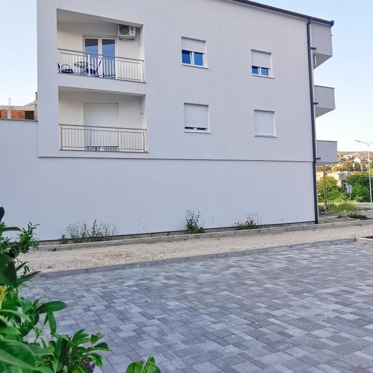 Lea - Apartment - 11