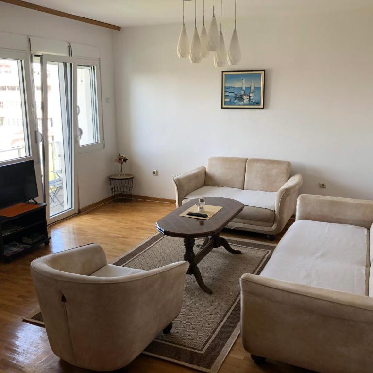 Square apartment Podgorica - Apartman sa 2 Spavaće Sobe - 3