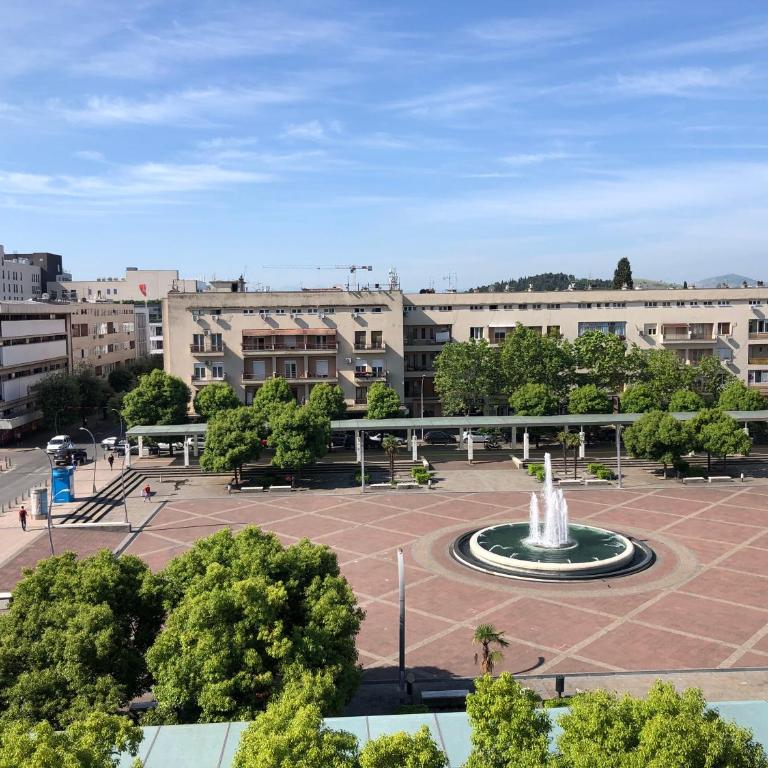 Square apartment Podgorica - Apartman sa 2 Spavaće Sobe - 5