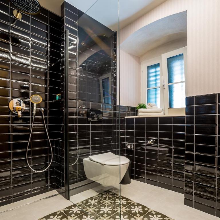 Apartments Hun - Double Room - 5
