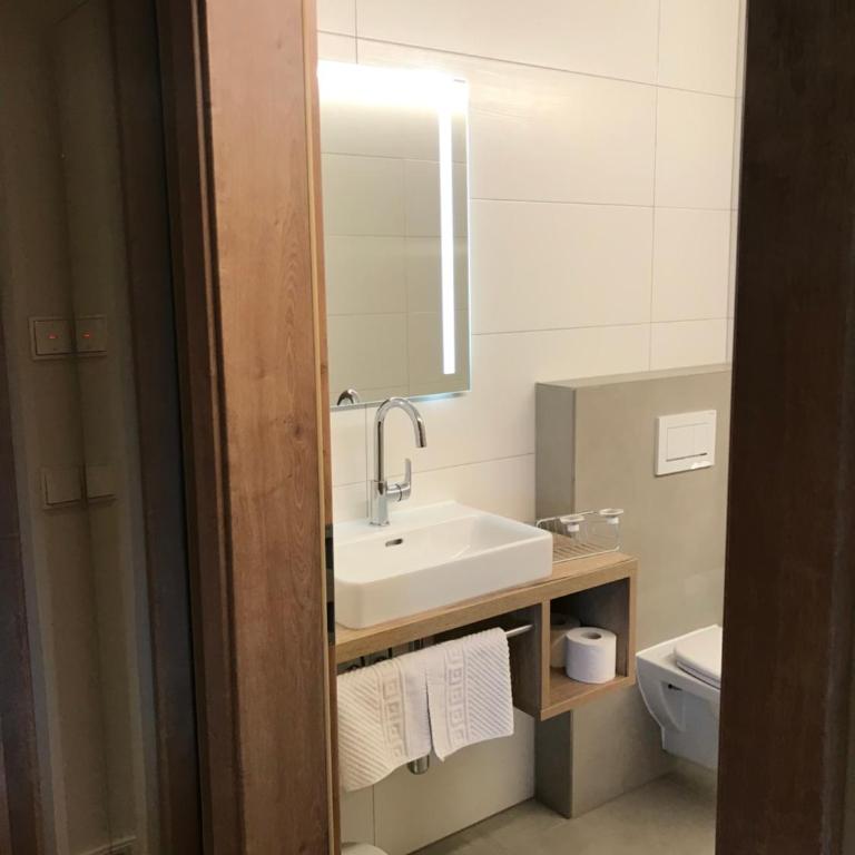 Gasthof Wiesenhof - Deluxe Double Room - 2