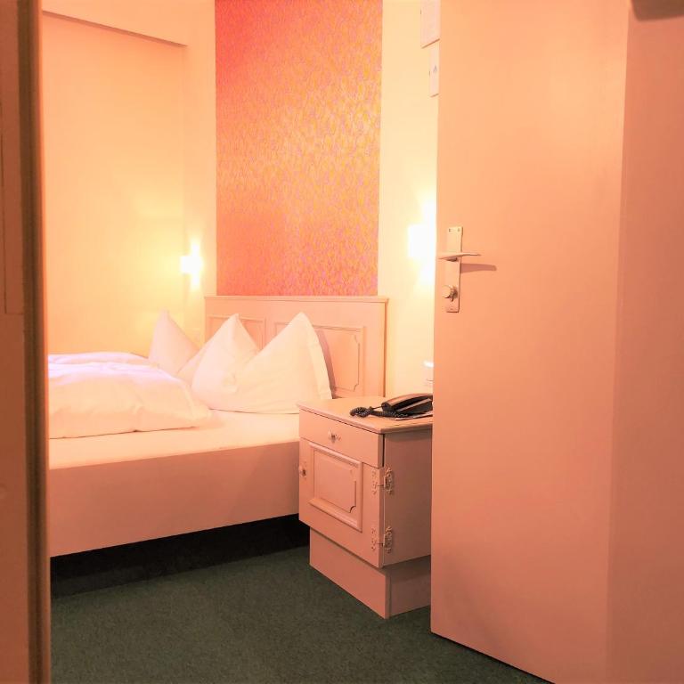 Hotel Schuster - Chambre Double Standard - 7