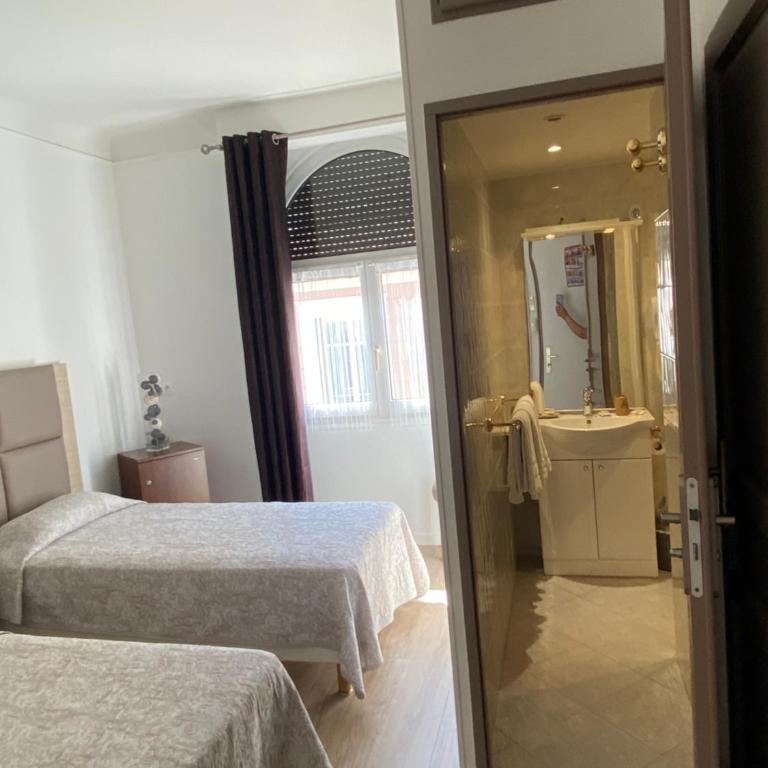Hotel Lutetia - Chambre Triple - 6