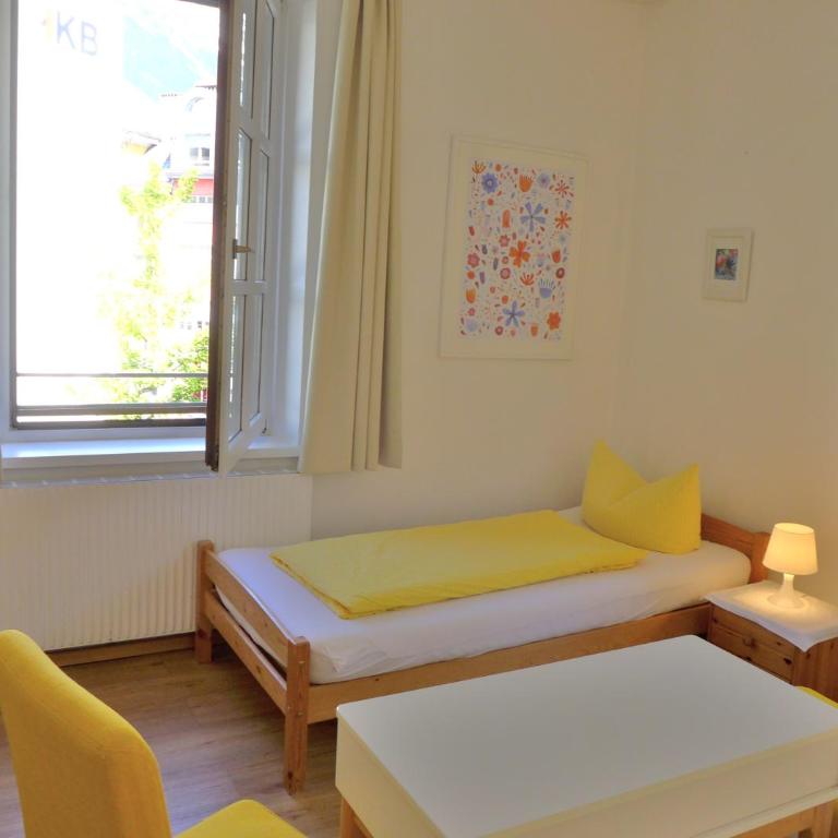 Pension Stoi budget guesthouse - Dreibettzimmer mit Gemeinschaftsbad - 7