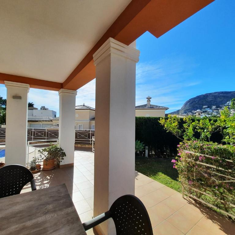 Villa con piscina privada - Casa de 3 dormitorios - 10