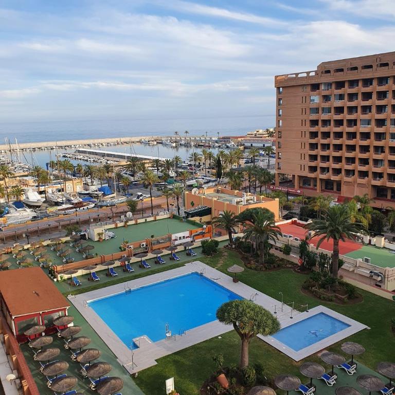 Estudio El Puerto - En el mismo centro de Fuengirola, primera línea de playa - Estudio - 2