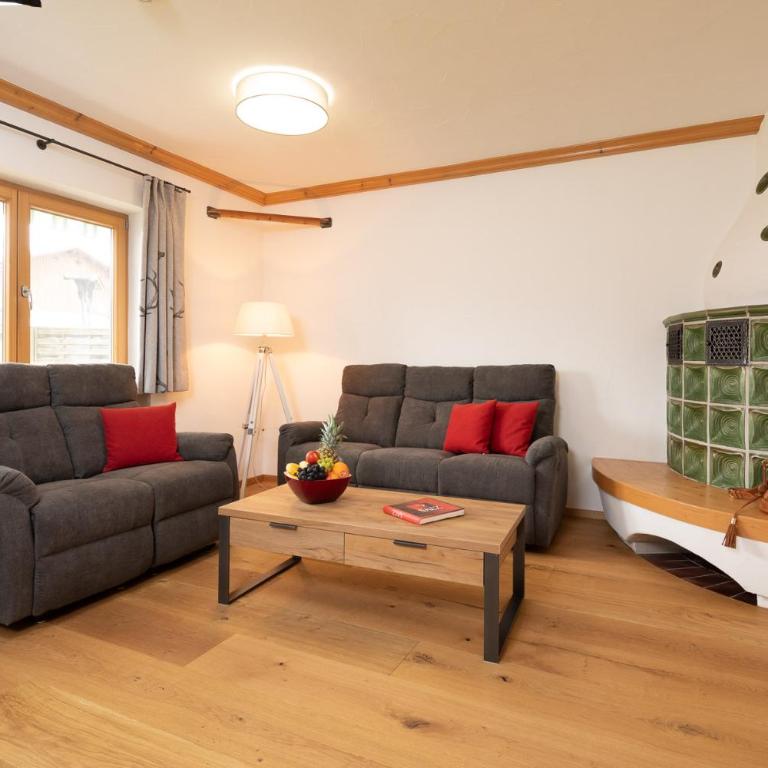 "Ferienwohnung Anna" - Annehmlichkeiten von 4-Sterne Familien-und Wellnesshotel Viktoria können mitgenutzt werden - Apartment - Erdgeschoss - 1