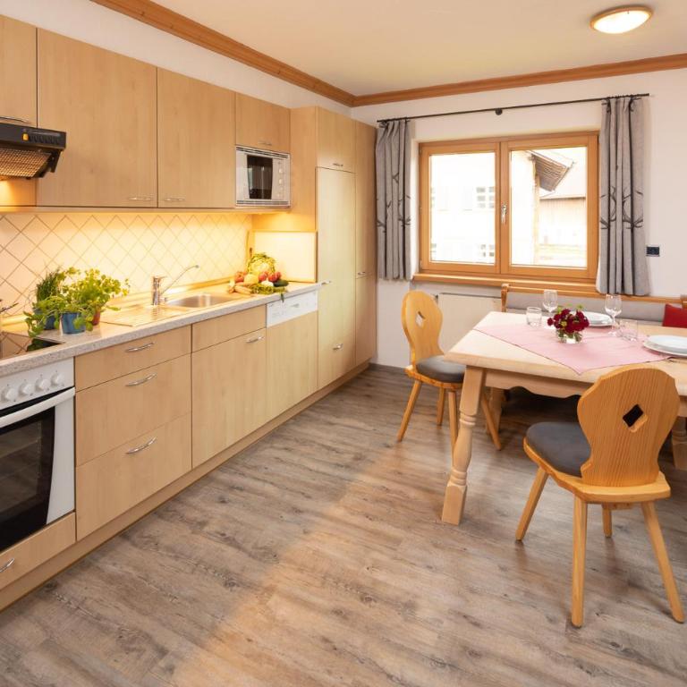 "Ferienwohnung Anna" - Annehmlichkeiten von 4-Sterne Familien-und Wellnesshotel Viktoria können mitgenutzt werden - Apartment mit 1 Schlafzimmer - 5