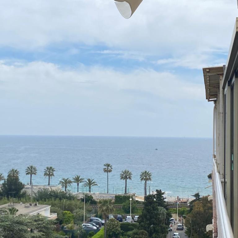Appartement rooftop, première ligne, vue mer, 50m de plage du Midi - One-Bedroom Apartment - 17